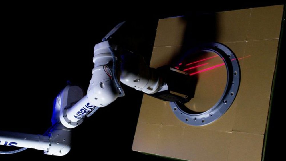 This partnership builds on the ongoing collaboration for the utilisation of the Airbus VISPA robotic arm on future Astroscale missions